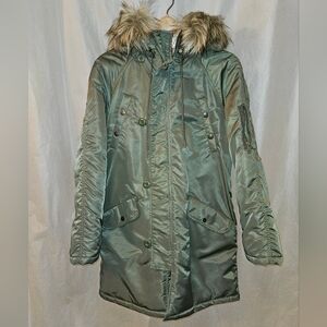 NWOT M American Eagle Green Parka Coat with Faux Fur Hood